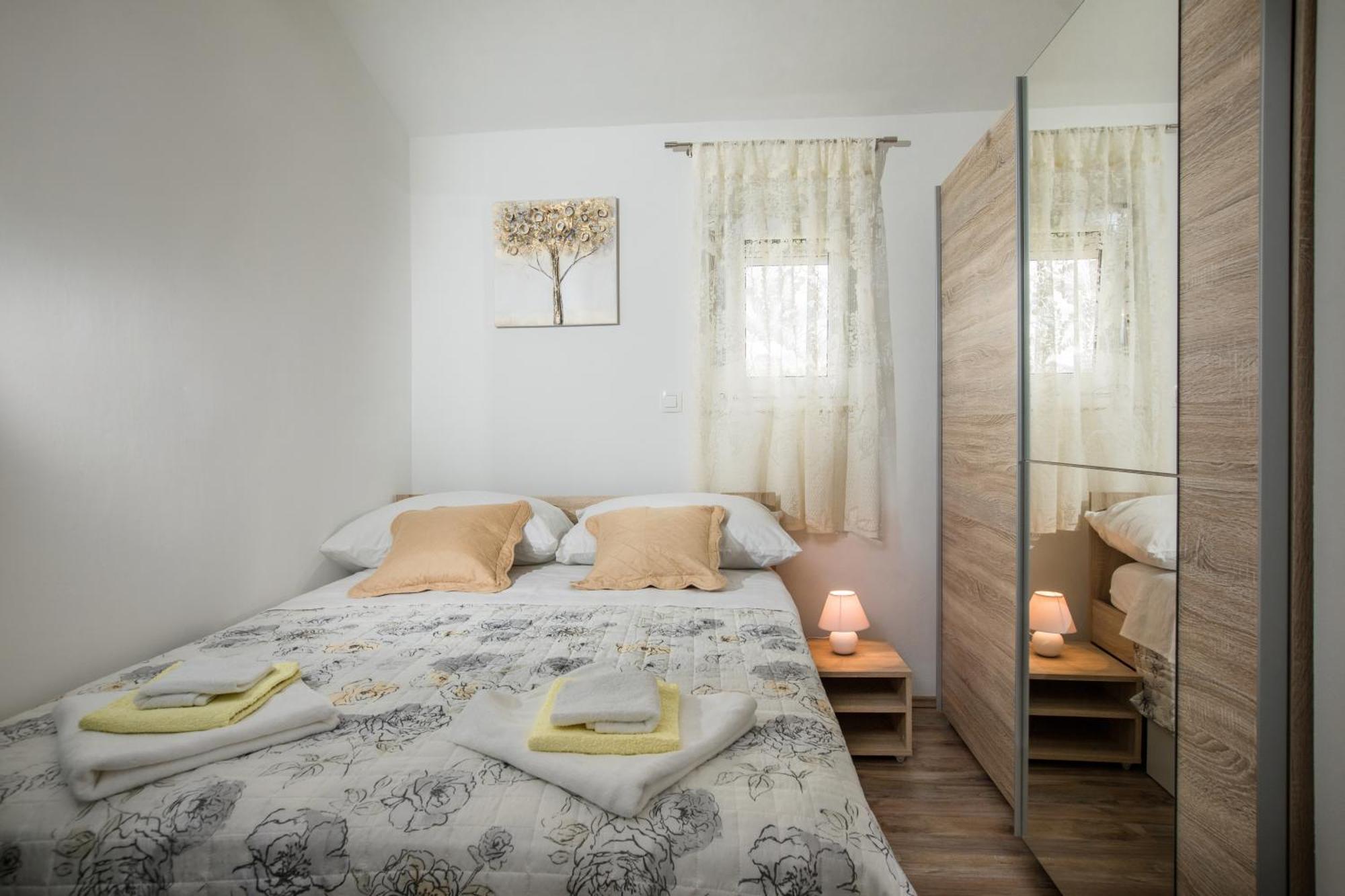 Apartments Essentia Podstrana Eksteriør bilde