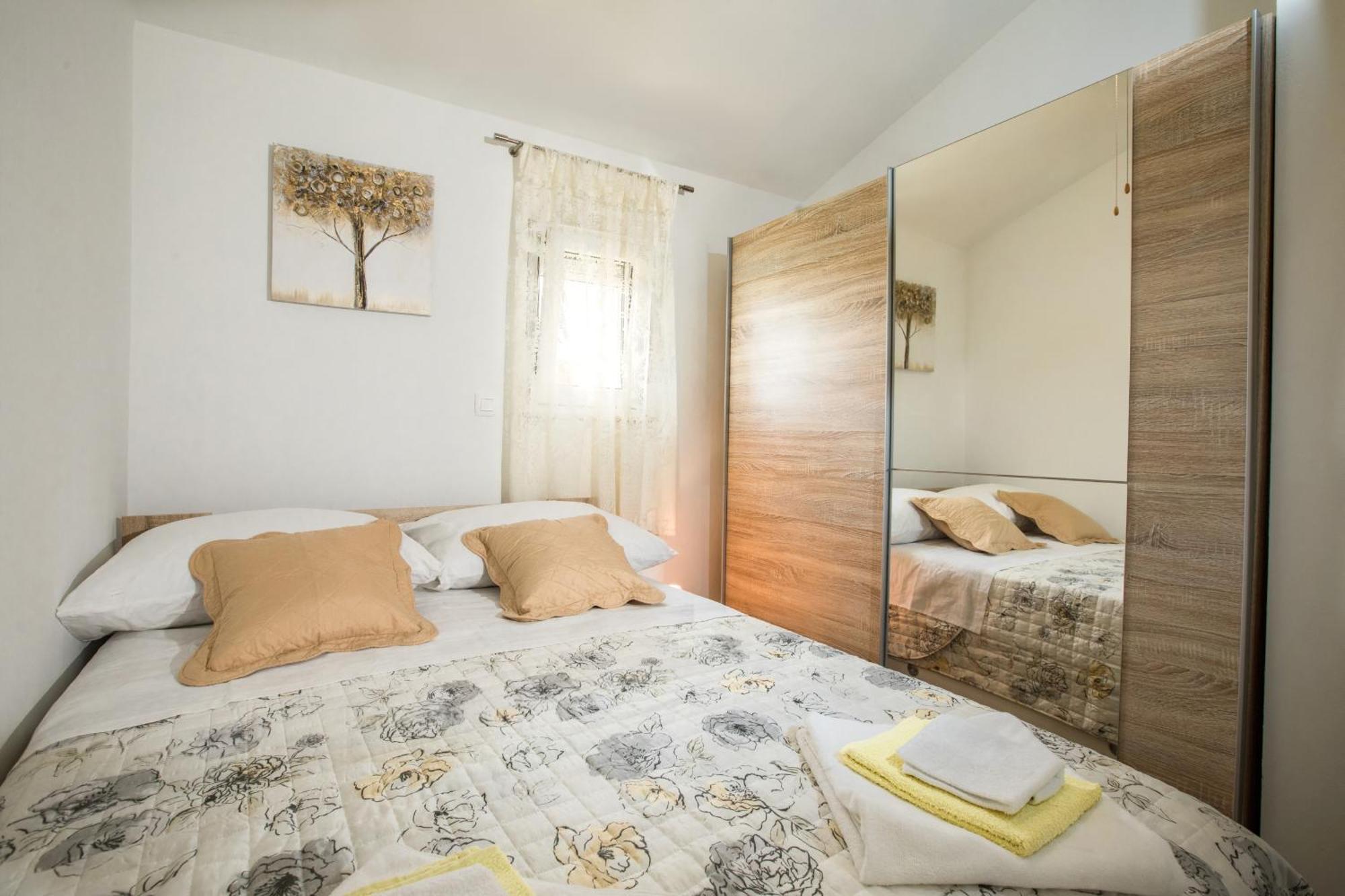 Apartments Essentia Podstrana Eksteriør bilde